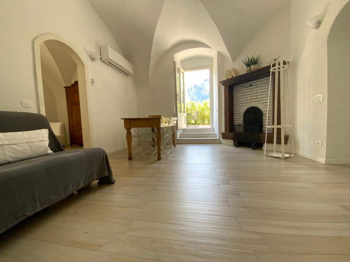 Verdepiano Bed & Camping Riva del Garda Exteriör bild